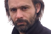 Tras escalar el Everest, Baltasar Kormákur está Atrapado en Islandia