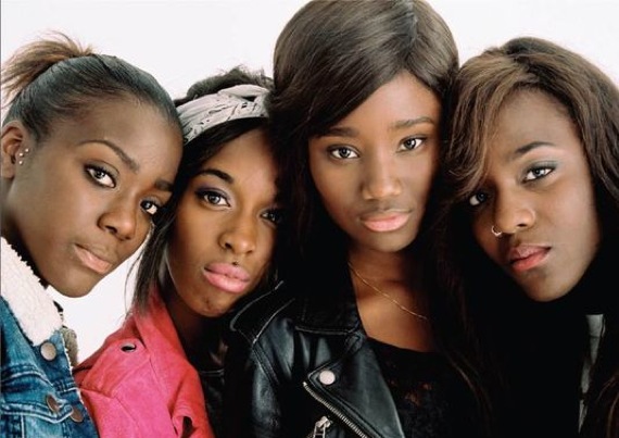 Bande de filles : Quatre diamants noirs sur le sentier de la guerre