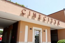 "Cinecittà, mon amour": debate sobre el futuro de los legendarios estudios romanos