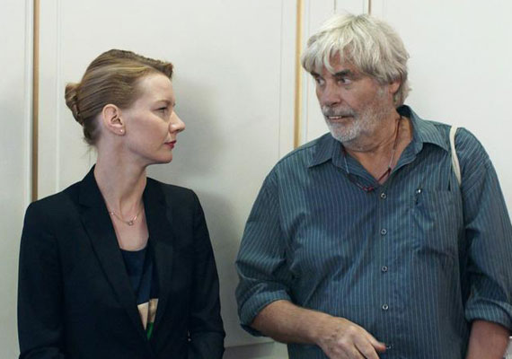 Toni Erdmann and Elle head off to the US