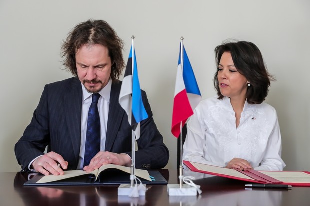 Francia y Estonia firman un acuerdo de coproducción