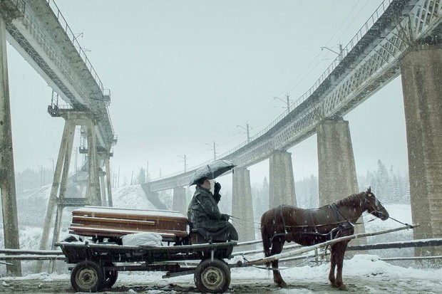 Easy : le chemin du retour à la vie est jonché de bouteilles de tord-boyaux ukrainiens