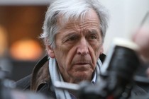 Costa-Gavras  • Director de Adults in the Room (Comportarse como adultos)