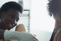 Critique : Sages-femmes