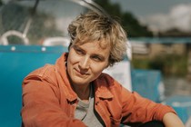 Cecilia Verheyden shooting Skiff