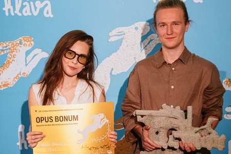 Natalia Koniarz se lleva el máximo galardón de Ji.hlava con Silver