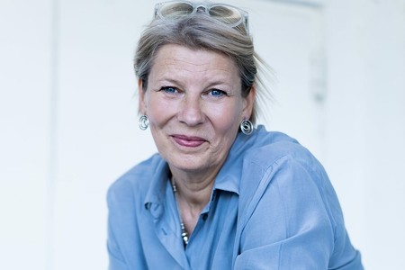 Katrin Merkel • Directrice des études, Serial Eyes