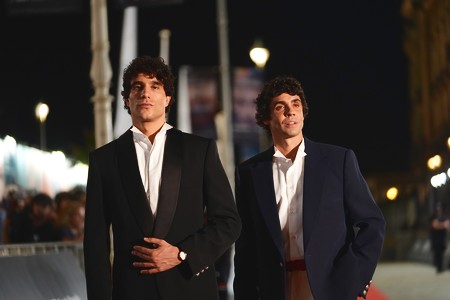 Javier Calvo y Javier Ambrossi • Directores de La bola negra