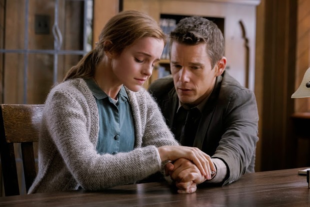 Alejandro Amenábar makes a return to genre films with Regression