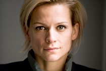 Delphine Girard se reúne con Veerle Baetens en Le plus vivant possible