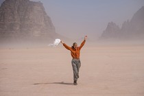 La Berlinale annuncia i titoli in Concorso e Encounters, e iniziative di solidarietà incentrate su Ucraina e Iran